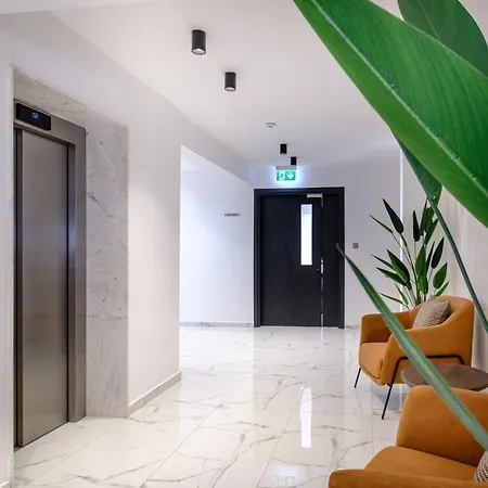 Artemis 104 - Seaside Stories